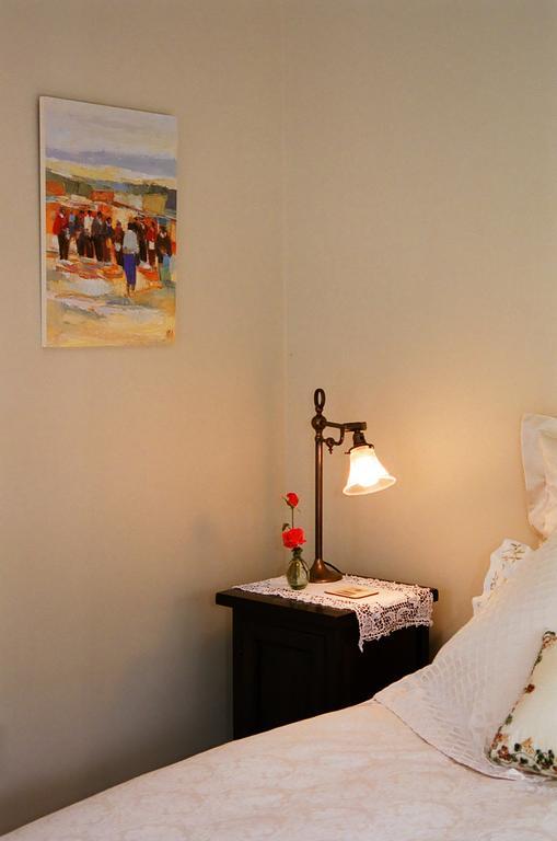 Anglesea House Inn Renwick Room photo